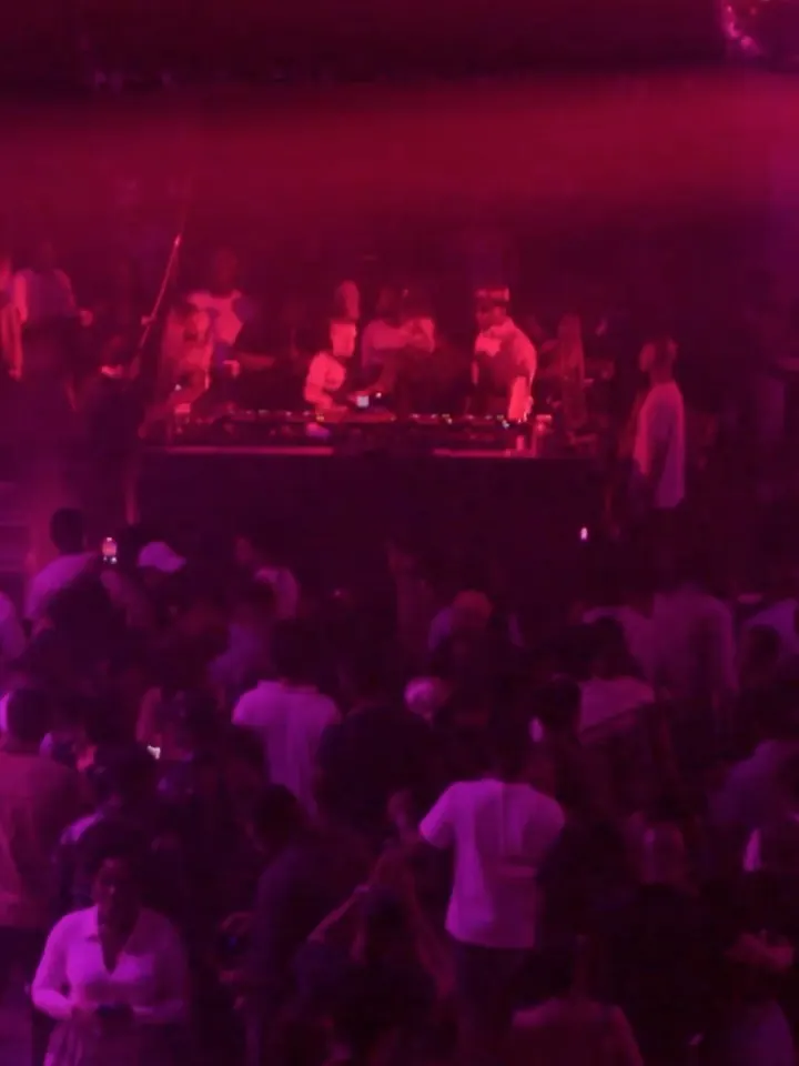 The floor, Spektrum